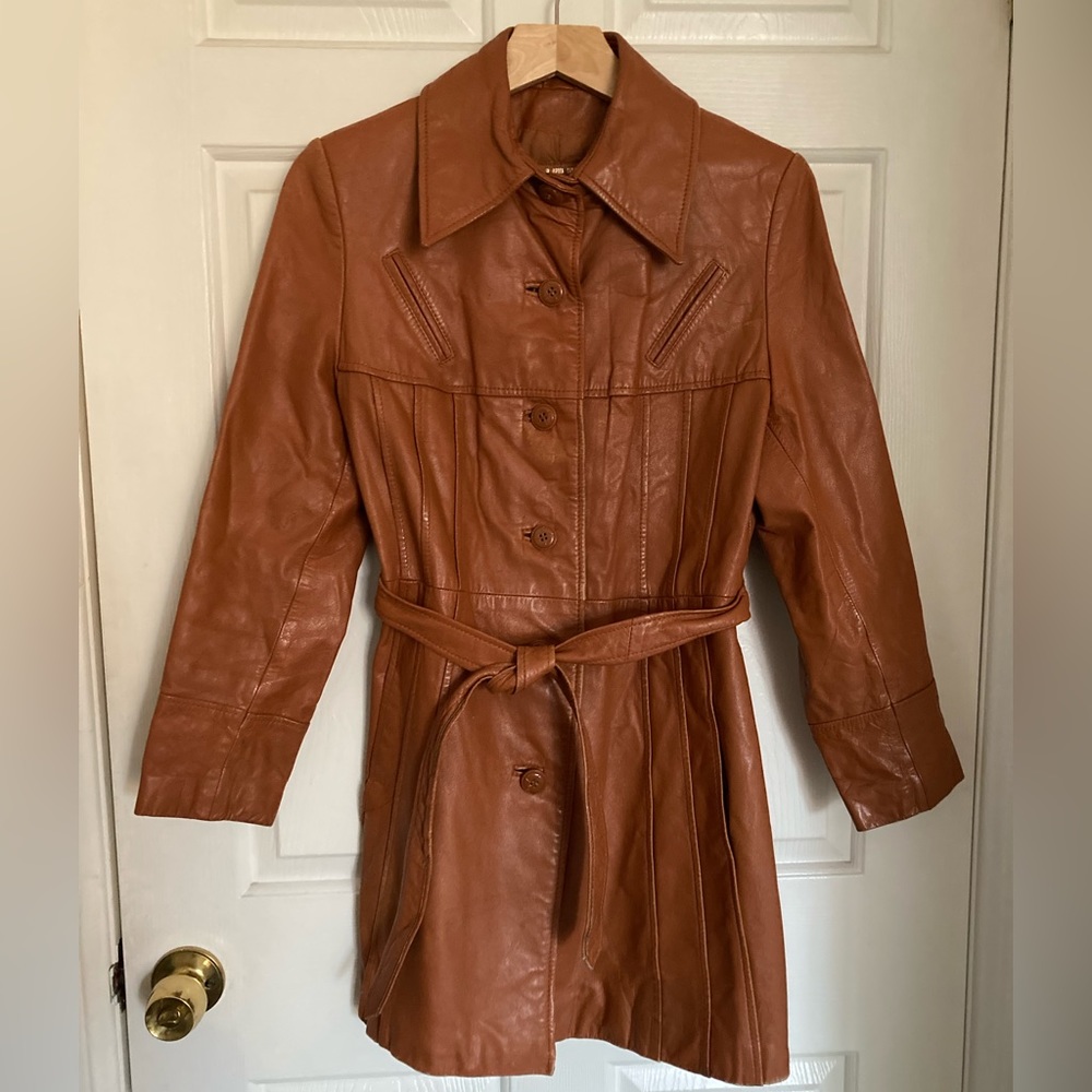 Vintage 70s The Tannery Montgomery Ward Caramel Brown Belted Leather Coat Med?